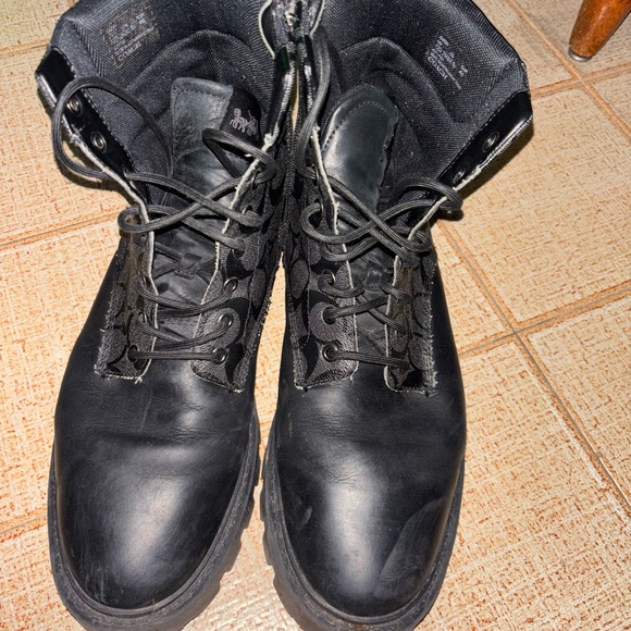 Authentic COACH military combat boot. Size 11.5. Laces and side zipper. - Picture 9 of 10